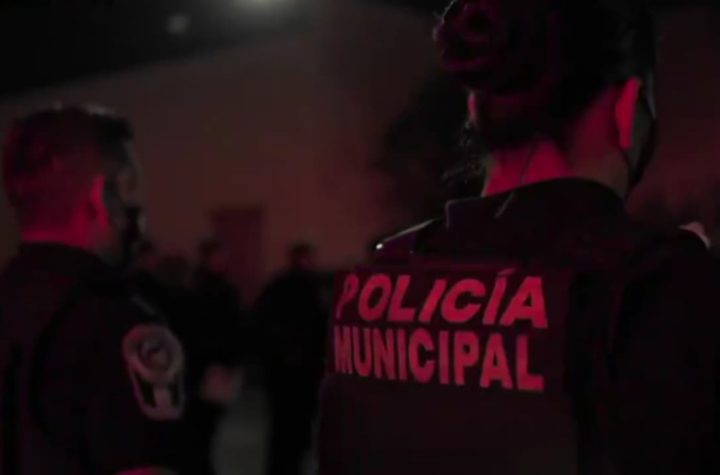 Policía