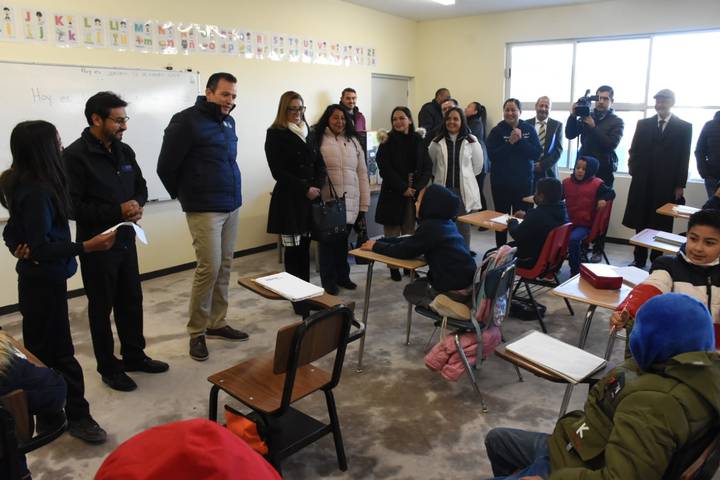 Entrega Marco Bonilla instalaciones remodeladas a escuela primaria indígena Tenoch